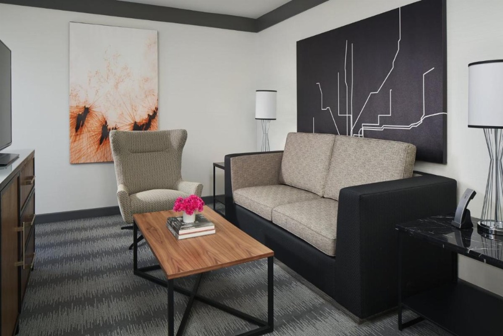 Loews Chicago Hotel Image 20